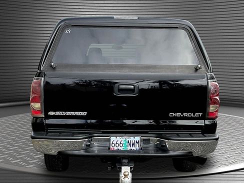 Used 2004 Chevrolet Silverado 2500 LT w/ Skid Plate Package image 5