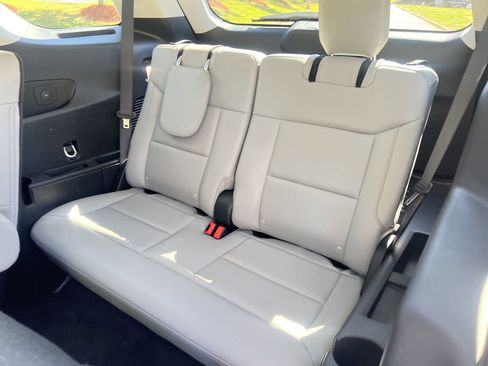 New 2026 Ford Explorer Active w/ Active Comfort Package RWD image 18