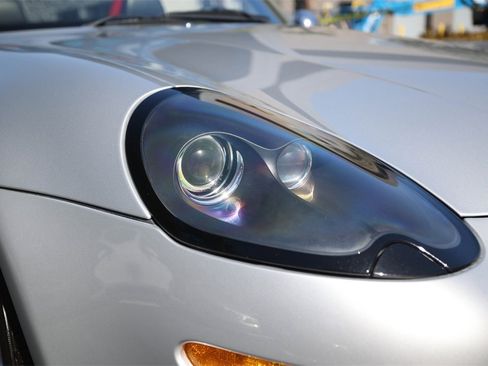 Used 2001 BMW Z8 image 15
