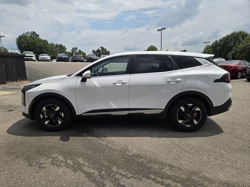 Certified 2026 Kia Sportage LX FWD image 11