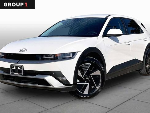 Certified 2026 Hyundai Ioniq 5 SE RWD image 1