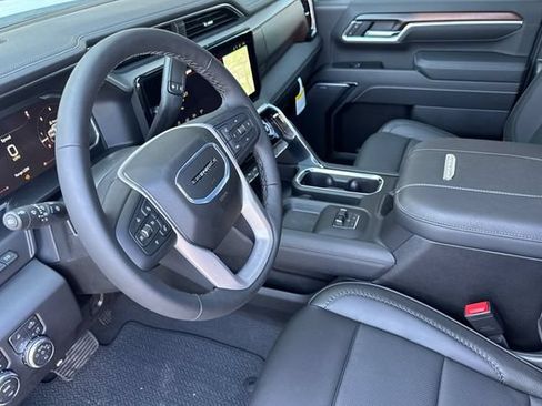 New 2026 GMC Sierra 2500 Denali w/ Denali Reserve Package AWD/4WD image 10