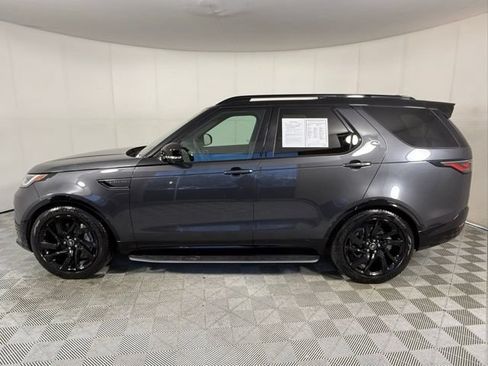 Certified 2025 Land Rover Discovery Dynamic SE AWD/4WD image 3
