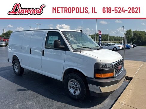 New 2025 GMC Savana 2500 w/ Driver Convenience Package image 7
