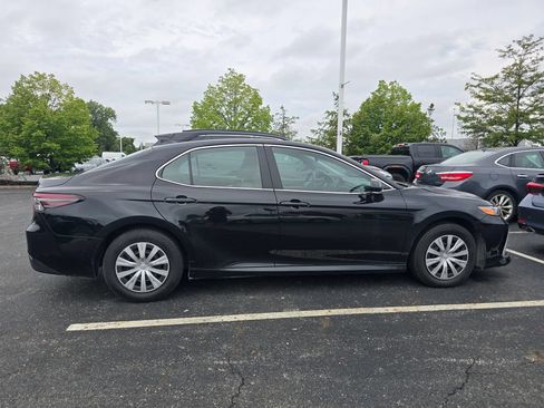 Used 2023 Toyota Camry LE FWD image 9