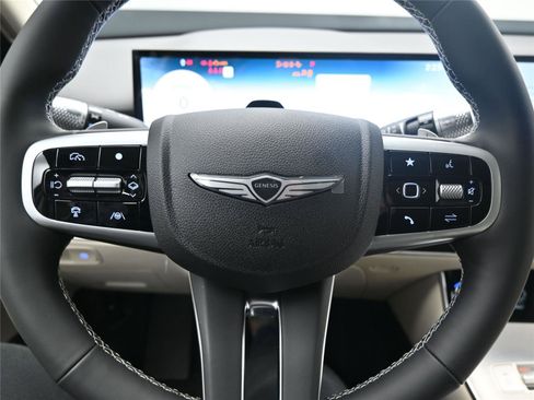 New 2026 Genesis GV70 2.5T Select image 10