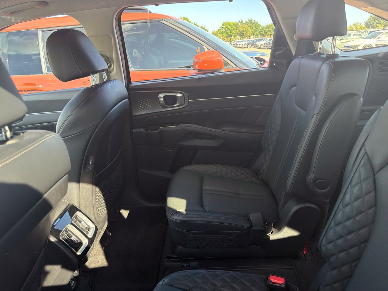 Used 2023 Kia Sorento SX AWD/4WD image 4
