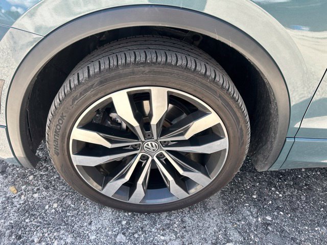 Used 2021 Volkswagen Tiguan SEL Premium R-Line AWD/4WD image 19