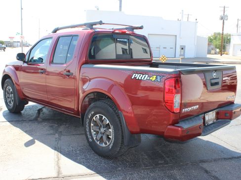 Used 2020 Nissan Frontier PRO-4X image 4