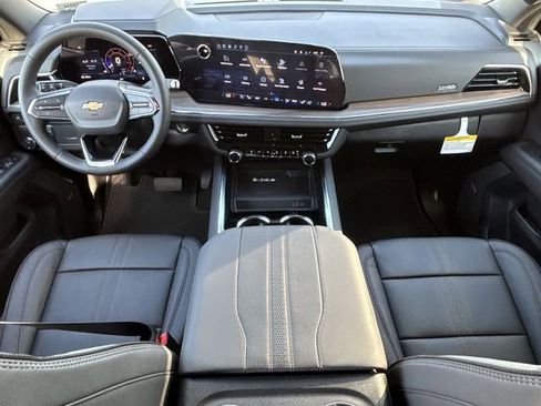 New 2026 Chevrolet Suburban High Country image 12