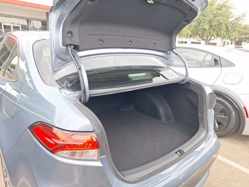 Used 2021 Toyota Corolla LE image 35