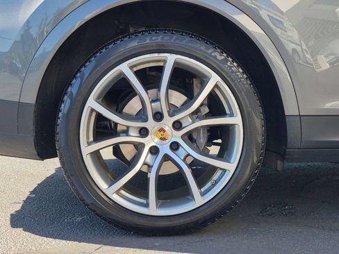 Used 2019 Porsche Cayenne AWD/4WD image 28