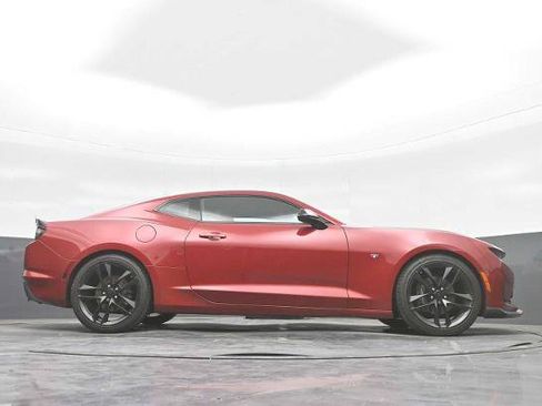 Used 2020 Chevrolet Camaro LT w/ 1LE Track Performance Package RWD image 30