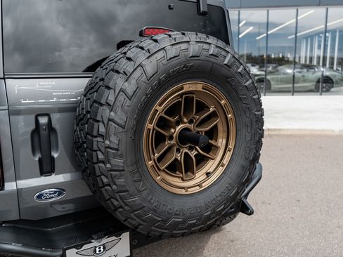 Used 2025 Ford Bronco Badlands image 10