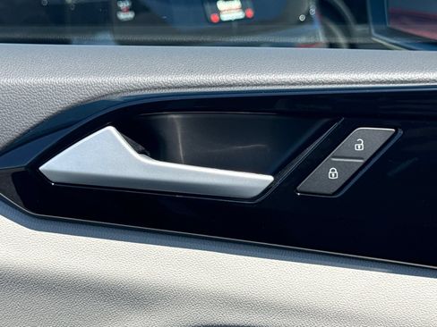 Certified 2025 Volkswagen Taos S AWD/4WD image 29