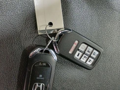 Used 2023 Honda Odyssey Sport image 27