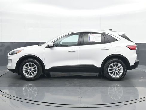 Used 2021 Ford Escape SE AWD/4WD image 3