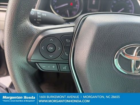 Used 2020 Toyota Camry LE FWD image 17