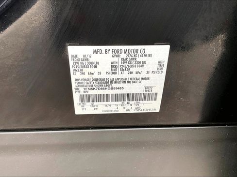 Used 2017 Ford Explorer XLT w/ Equipment Group 202A FWD image 36