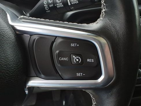 Used 2022 Jeep Wrangler Unlimited Sahara w/ Cold Weather Group AWD/4WD image 22