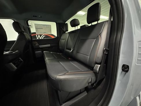 New 2026 Ford F250 Lariat w/ Black Appearance Package AWD/4WD image 11