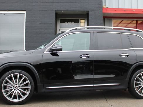 Used 2023 Mercedes-Benz GLB 250 4MATIC image 4