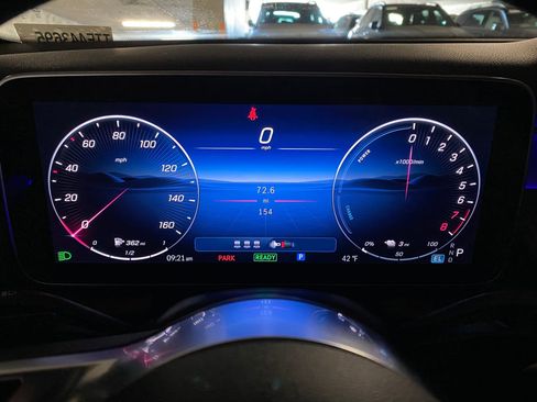 Used 2026 Mercedes-Benz GLC 350e 4MATIC image 19