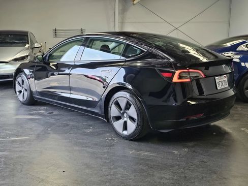 Used 2023 Tesla Model 3 Standard Range RWD image 2