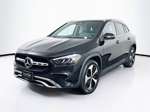 Used 2025 Mercedes-Benz GLA 250 4MATIC image 3