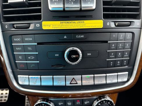 Used 2017 Mercedes-Benz G 550 image 27