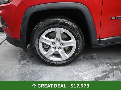 Used 2024 Jeep Compass Latitude w/ Altitude Special Edition image 15