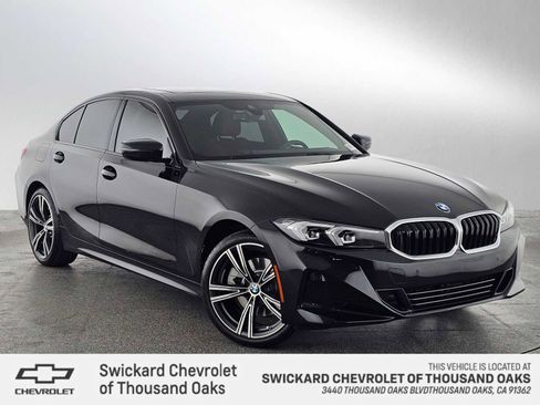 Used 2023 BMW 330i Sedan w/ Convenience Package RWD image 1