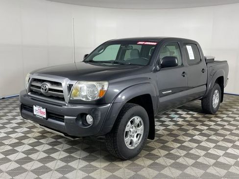 Used 2010 Toyota Tacoma 4x4 Double Cab image 1