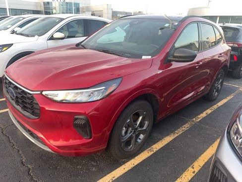 Used 2024 Ford Escape ST-Line w/ Tech Pack #1 AWD/4WD image 5