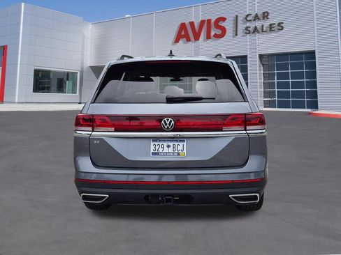 Used 2025 Volkswagen Atlas SE FWD image 7