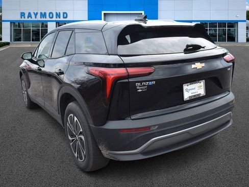 Used 2024 Chevrolet Blazer EV LT AWD/4WD image 6