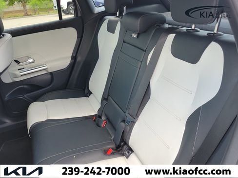 Used 2023 Mercedes-Benz GLA 250 image 11