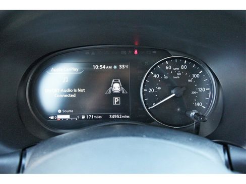 Used 2023 Nissan Kicks SV image 10