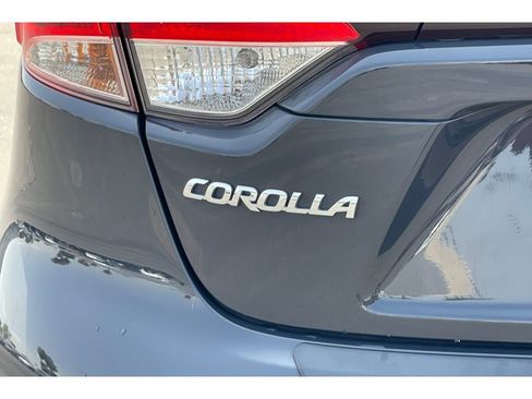 Used 2023 Toyota Corolla LE FWD image 45