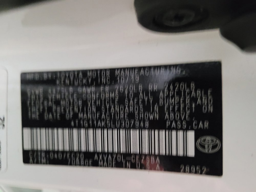 Used 2020 Toyota Camry SE FWD image 33