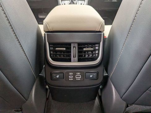 Certified 2024 Subaru Outback Limited AWD/4WD image 17