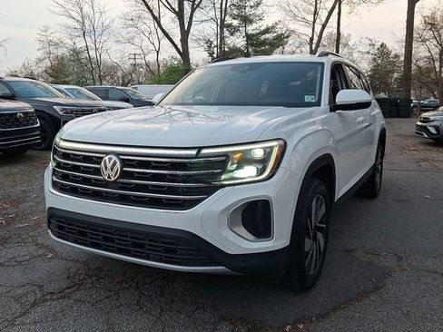 Certified 2024 Volkswagen Atlas SE AWD/4WD image 4