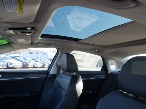New 2025 Kia K5 EX image 26