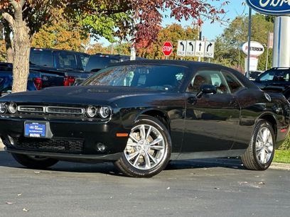 Used 2022 Dodge Challenger SXT w/ Driver Convenience Group