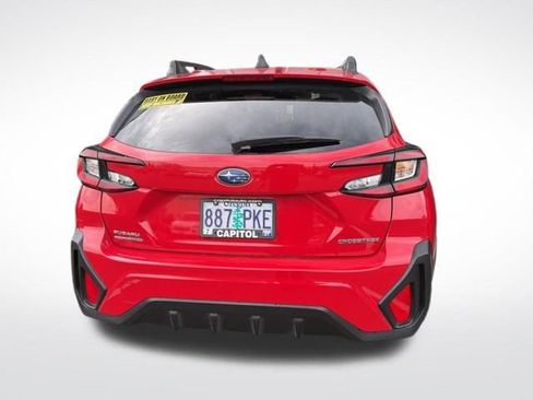 Used 2024 Subaru Crosstrek 2.0i Premium w/ Crosstrek Mirror Package image 8