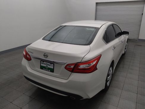 Used 2016 Nissan Altima 2.5 S w/ Power Driver Seat Package FWD image 7
