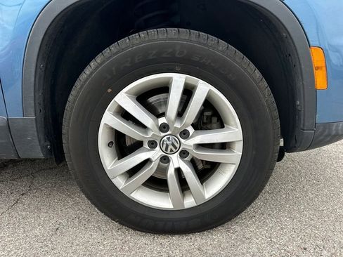 Used 2017 Volkswagen Tiguan S image 15