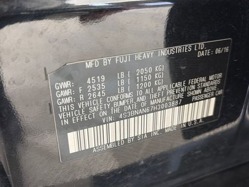 Used 2017 Subaru Legacy 2.5i Limited AWD/4WD image 9