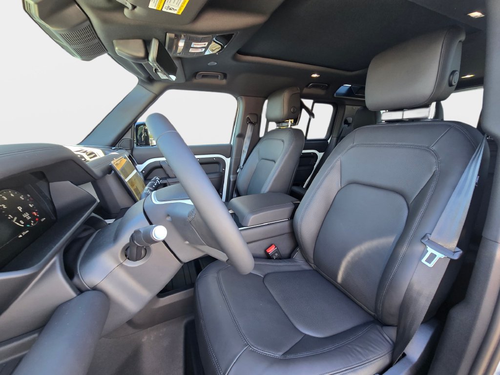 New 2026 Land Rover Defender 110 X-Dynamic SE AWD/4WD image 15