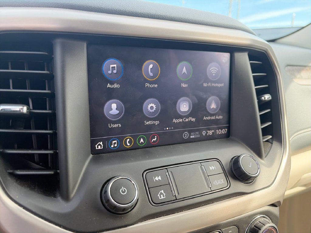 Used 2020 GMC Acadia Denali w/ Technology Package FWD image 14